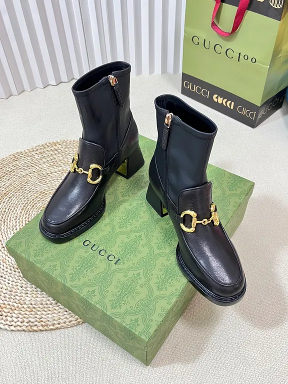 Gucci Shoe 